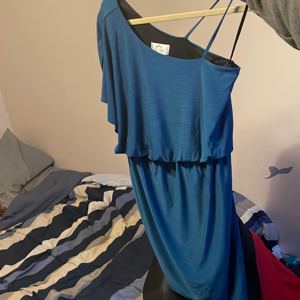 Blue dress